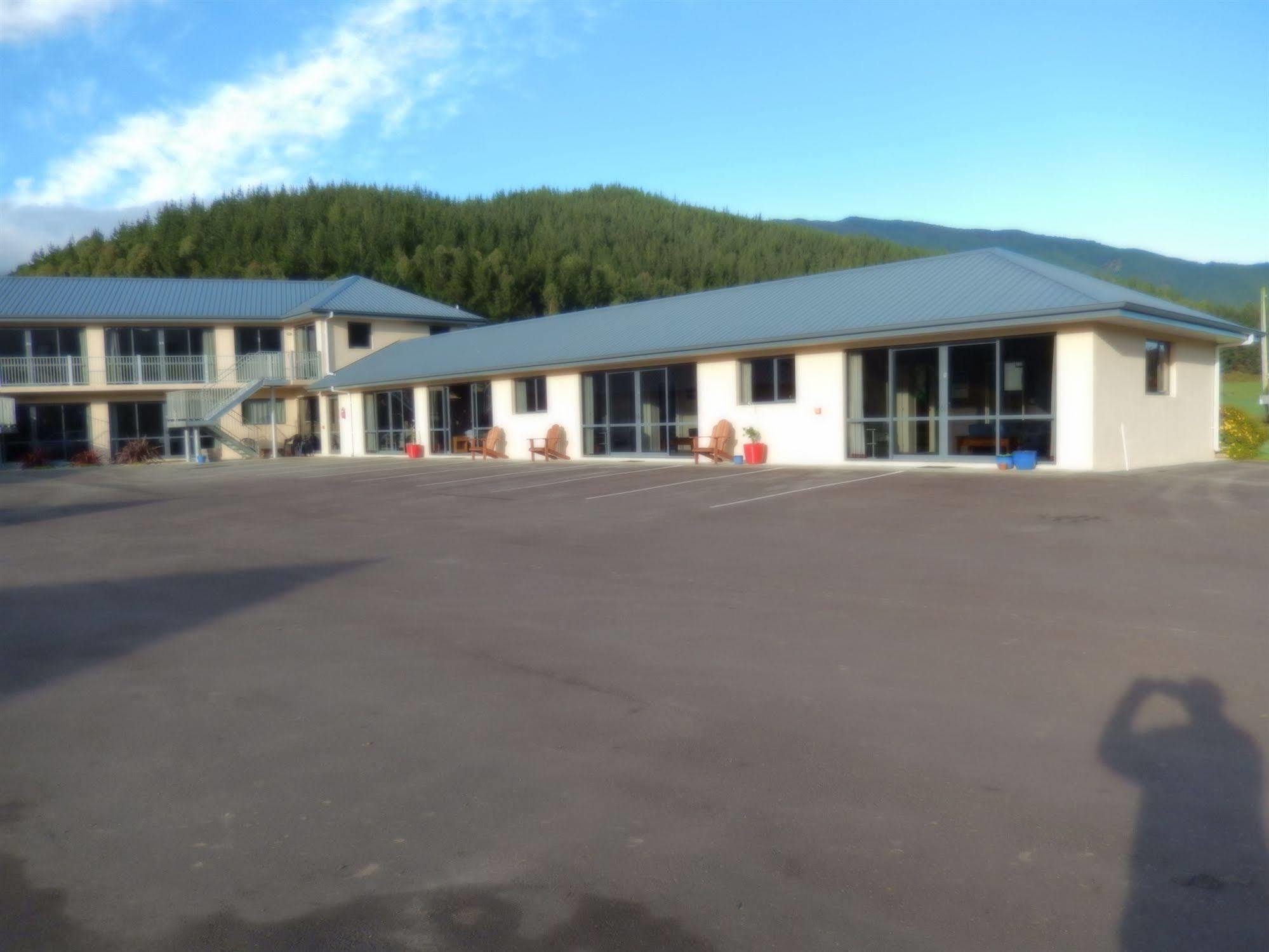 Linkwater Motel And Backpackers Luaran gambar