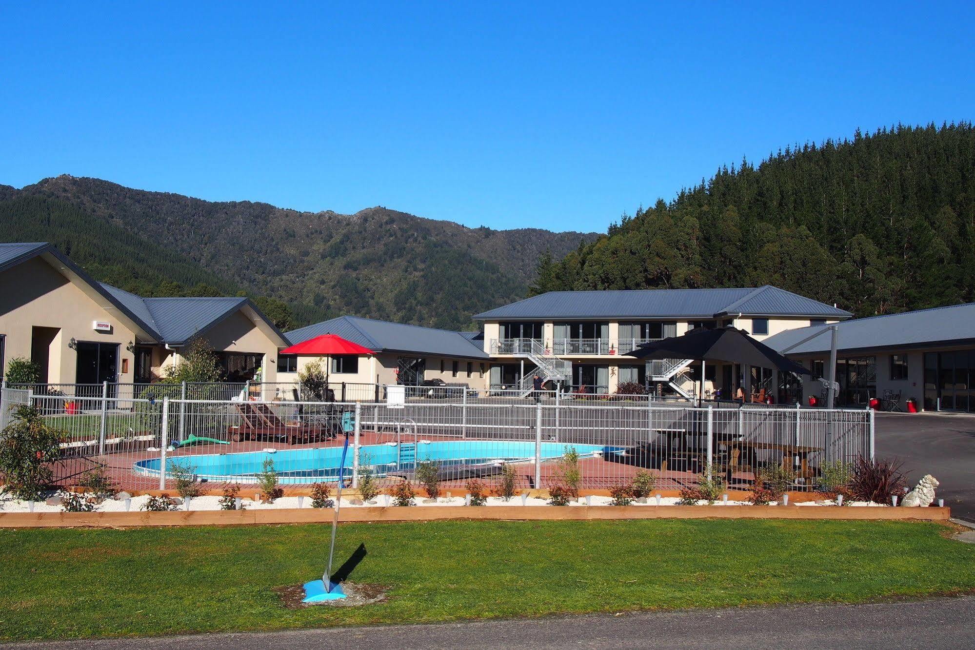 Linkwater Motel And Backpackers Luaran gambar